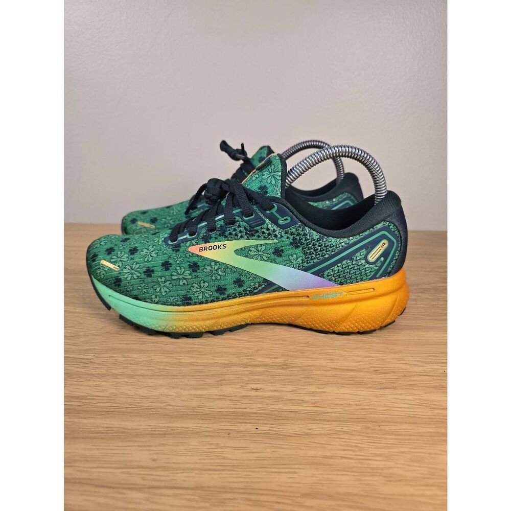 Brooks Ghost 14 RUN LUCKY Irish Shoes Women's Running Shoes Size 7.5 Celtics